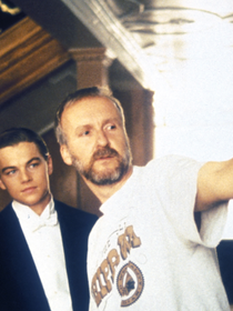 "Ne me posez pas de questions sur le radeau !" : James Cameron exaspéré par la fin de Titanic, sa réponse définitive sur la survie de Jack