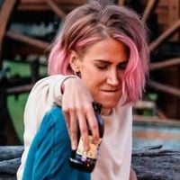 Beaucoup l'ignorent, mais l'actrice de Yellowstone, Jennifer Landon, est la fille de la star de la série western la plus célèbre de tous les temps