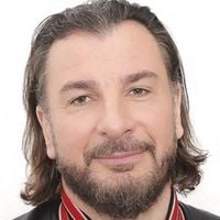 Michaël Youn défend les Enfoirés et recadre une chroniqueuse