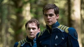 Cette trilogie de science-fiction sur Netflix revisite une série culte des années 60, et son casting est complètement dingue