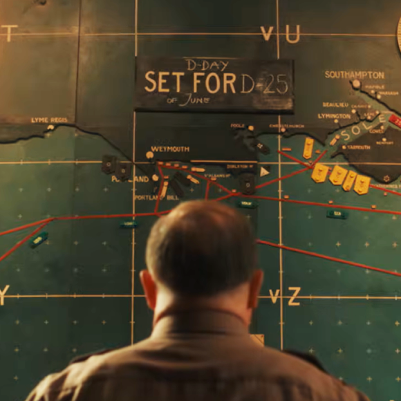 Méconnaissable, Brendan Fraser devient Eisenhower : la bande-annonce de son nouveau film impressionne