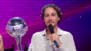 Danse avec les stars 2026 : Samuel Bambi a-t-il volé la victoire à Juju Fitcats ? Sa réponse aux critiques qui l'accusent d'être le pire gagnant