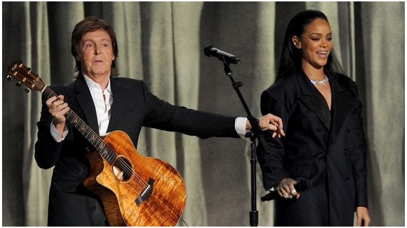 Rihanna rejoint Paul McCartney sur scène