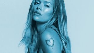 Karol G va sauver votre été avec son nouvel album : écoutez son feat avec Bruno Mars !