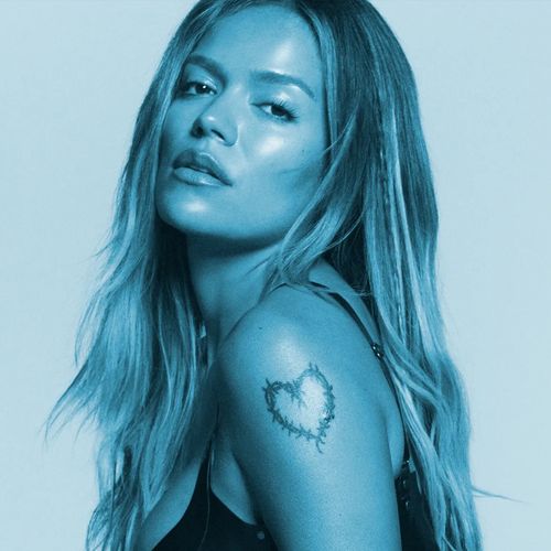 Karol G va sauver votre été avec son nouvel album : écoutez son feat avec Bruno Mars !