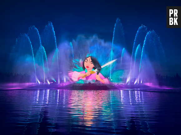 Aperçu de Disney Cascade of Lights, le spectacle nocturne qui aura lieu dans World of Frozen, le monde dédié à La Reine des Neiges, à Disneyland Paris