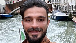 "Amende cousue main fraté" : Julien Tanti épinglé pour arnaques, les internautes s'en amusent... Il réagit !
