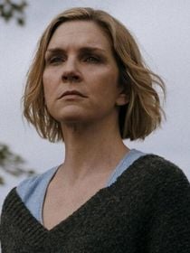 Je ne supporte pas Carol de Pluribus, mais elle devient l'un de mes personnages préférés et je la pense indispensable à la télévision