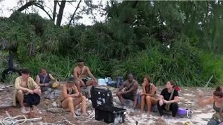 "Tout le monde tombe comme des mouches" : encore un abandon suite à une blessure dans The Island, les candidats paniquent (spoiler)