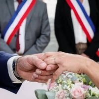 Mariés au premier regard : un couple culte au bord du divorce ? "J'ai perdu le sourire..."