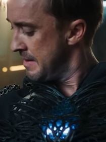 Tom Felton se frotte à la science-fiction : la star d'Harry Potter rivalise avec Iron Man dans une nouvelle bande-annonce