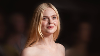 Surprise ! Elle Fanning rejoint le préquel d'Hunger Games dans un rôle CULTE, retour sur un casting déjà fou