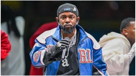 Super Bowl : Kendrick Lamar surclasse Michael Jackson !