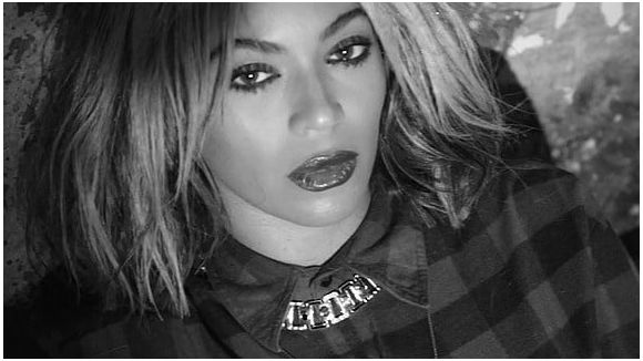 Beyoncé fête le 1er anniversaire de son album