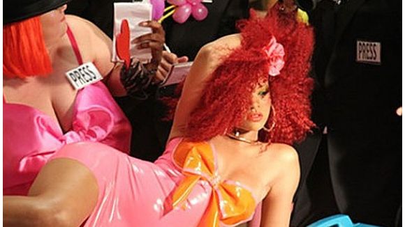 Rihanna : son clip "S&M" censuré dans 11 pays