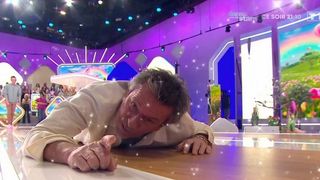 Les 12 Coups de Midi : Jean-Luc Reichmann en roue libre face à un exploit d'Emilien, les internautes en ont marre "On touche le fond"
