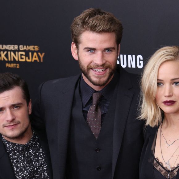 Josh Hutcherson, Liam Hemsworth et Jennifer Lawrence assistent à la projection spéciale de The Hunger Games : Mockingjay - Part 2 à l'AMC Loews Lincoln Square à New York, NY, États-Unis, le 18 novembre 2015. Photo by PBG/EMPICS Entertainment/ABACAPRESS.COM
