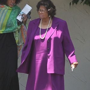 Katherine Jackson a assisté au service religieux d'une eglise a Woodland Hills. Le 9 juin 2013