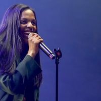 Mentissa se lance un pari en dehors de la musique