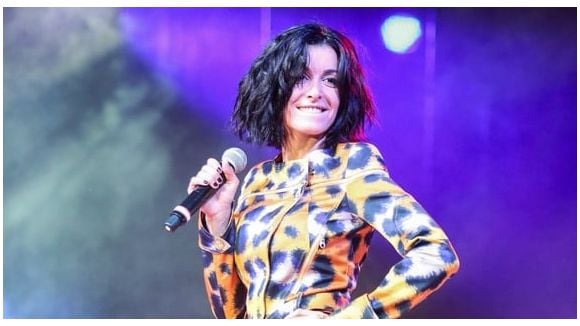 Jenifer : écoutez le titre "Si maman si" !