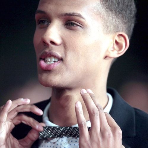 Stromae : ce tube emblématique franchit un milliard d'écoutes, seul un artiste francophone a fait mieux dans l'histoire