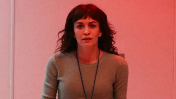 Severance : en attendant la saison 3, on a la réponse à la plus grande théorie du moment (sur Helly et Mark)