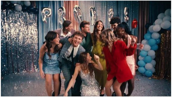 "Voulez-vous" : le nouveau clip de la Star Academy