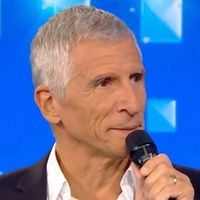 "N'oubliez pas les paroles" : Nagui tacle Slimane