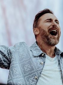Invités spéciaux, show XXL... Comment David Guetta a marqué l'histoire avec son concert explosif au Stade de France