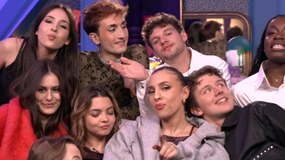 Star Academy 2025 : surprise, le premier bisou échangé devant les caméras