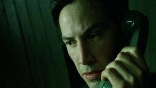 26 ans après la sortie de Matrix, certains ne comprennent toujours pas que la romance entre Neo et Trinity est l'un des principaux piliers du film de science-fiction