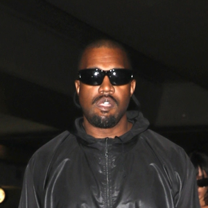 Kanye West interdit d’entrée au Royaume-Uni : son concert annulé malgré ses appels au dialogue