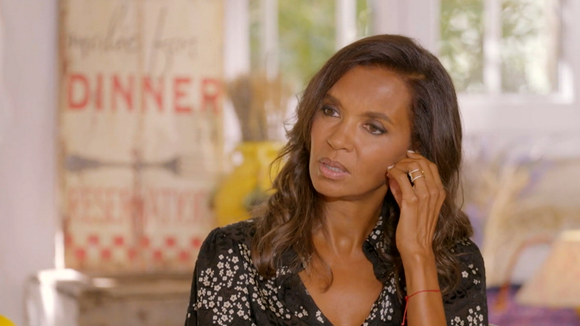 L'Amour est dans le pré, le Bilan : en couple avec sa prétendante, cet agriculteur se fait recadrer par Karine Le Marchand sur son attitude, "C'est cruel"