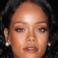 CelebGate : les photos de Rihanna nue fuitent