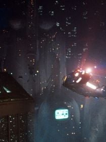 D'abord un échec, puis "une version visionnaire", et enfin un classique de la science-fiction : l'erreur qui a sauvé Blade Runner