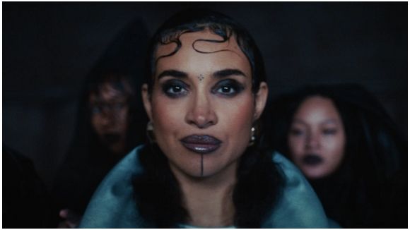 Camélia Jordana de retour : son nouveau clip