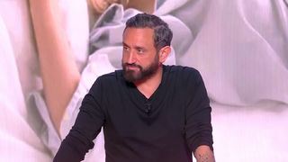 "Vous nous obsédez..." : une célèbre chroniqueuse  de TPMP raconte son rêve érotique avec Cyril Hanouna, il hallucine !