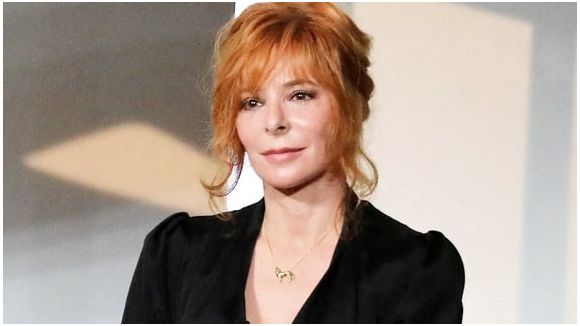 Mylène Farmer bat un record dans les charts