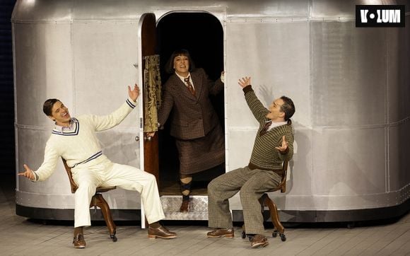 La troupe de Singing in the Rain au Lido