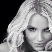 Britney Spears et Sia chantent "Passenger"