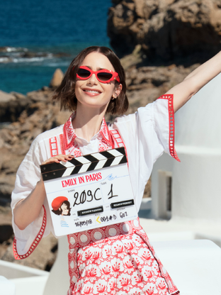 Clap de fin pour Emily in Paris ! La série de Netflix s'arrête