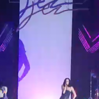 Jenifer chante à Pau dans un Zénith presque vide