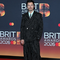 De Bad Bunny à Harry Styles, les stars adoptent les ballerines sur le tapis rouge, une tendance qui peut se généraliser dans la vie de tous les jours ?