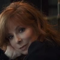 Mylène Farmer veut "Rallumer les étoiles" : le clip