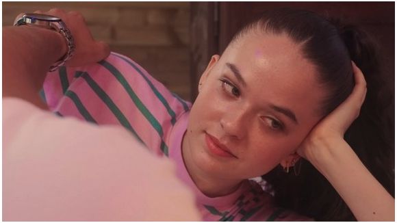 Julie (Star Academy) prône le "Selflove"