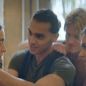 Papa malgré lui : les scénaristes se sont vengés de Inès Reg