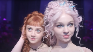 Mercredi saison 3 : Agnes et Enid en couple ? Emma Myers contre l'envie des fans, "Vous devriez plutôt..."