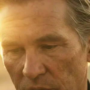 L'intelligence artificielle ressuscite Val Kilmer dans la première image de As Deep as the Grave : "Cela peut paraître controversé, mais c'est ce qu'il voulait"