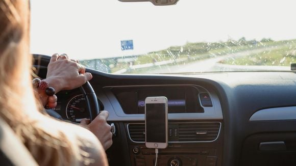 Trop chaud dans votre voiture durant la canicule ? Cette astuce va sauver vos trajets