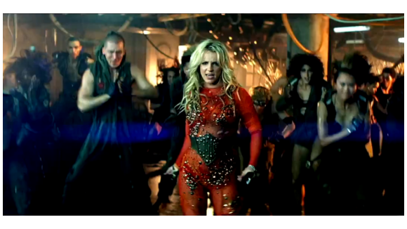 Britney Spears : "Till The World Ends" 2.0
